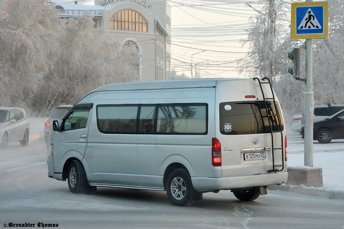 Саха (Якутия), Toyota HiAce TRH223L № В 125 МО 27