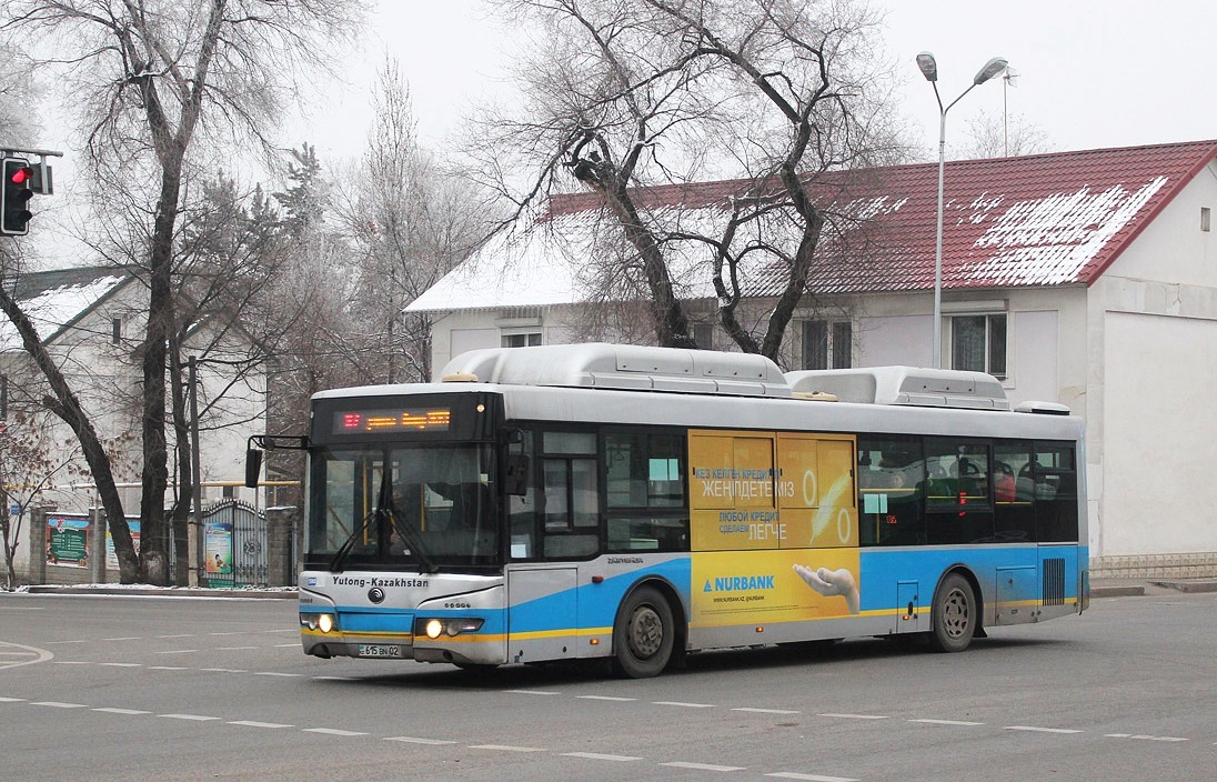 Алматы, Yutong ZK6118HGA № 590