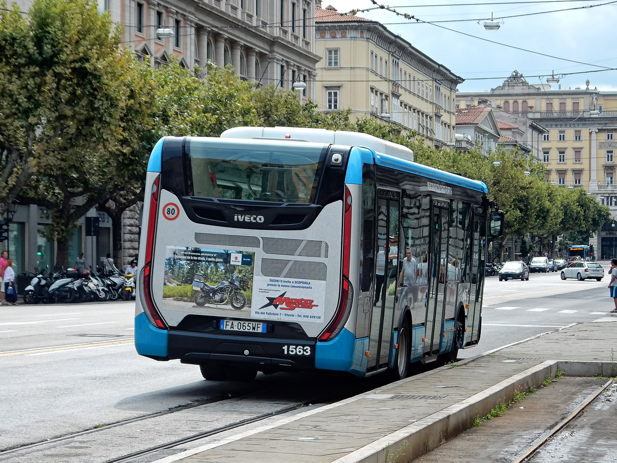 Италия, IVECO Urbanway 10.8M № 1563
