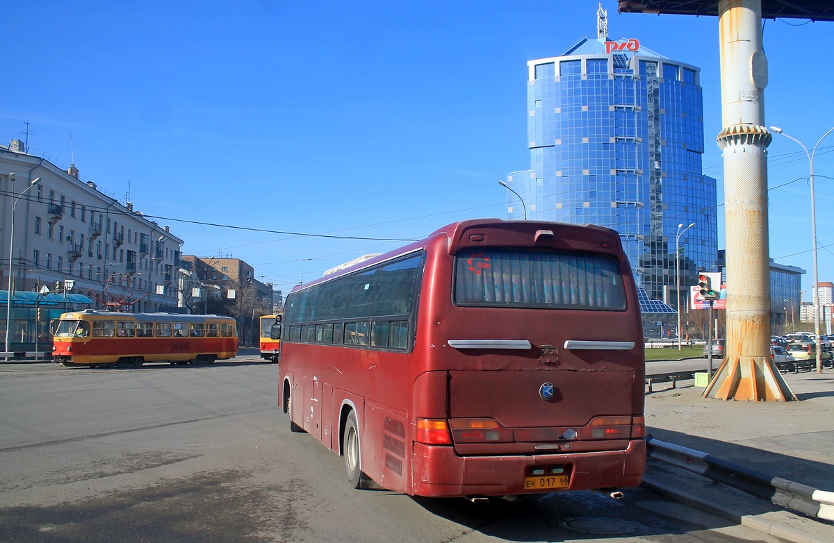 Свердловская область, Kia Granbird № ЕК 017 66