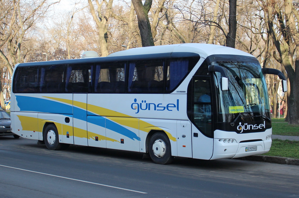 Киев, Neoplan P21 N2216SHD Tourliner SHD № AA 9078 KA