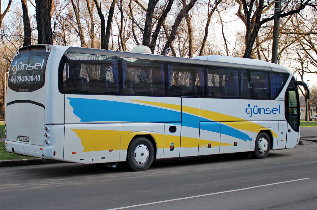 Киев, Neoplan P21 N2216SHD Tourliner SHD № AA 9078 KA