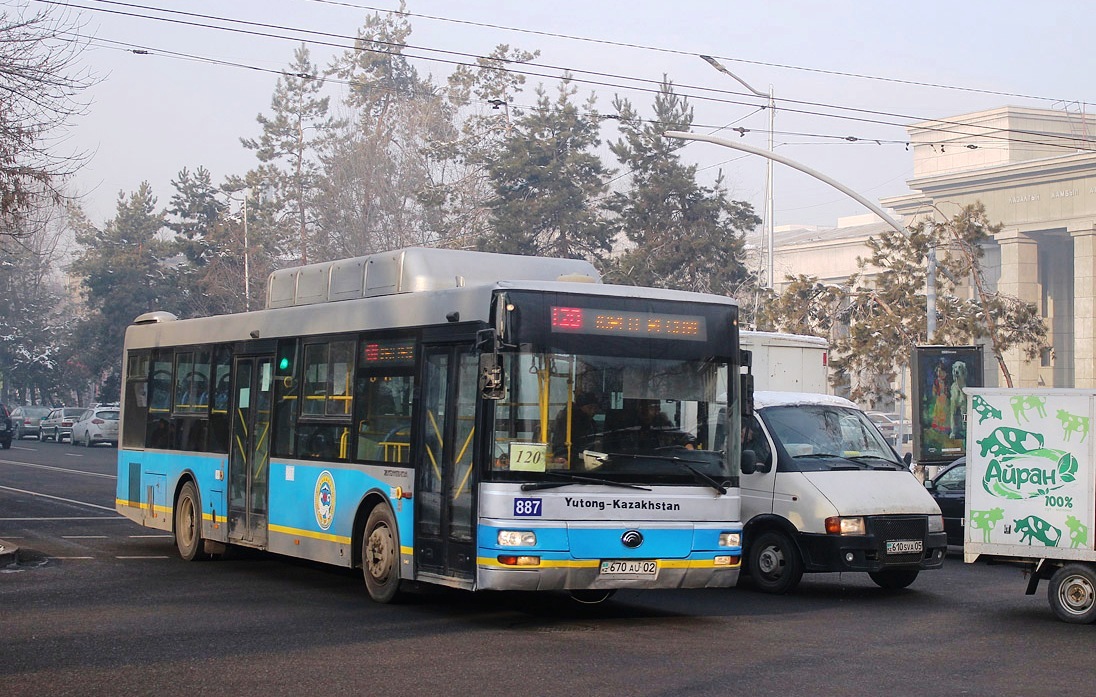 Алматы, Yutong ZK6118HGA № 887