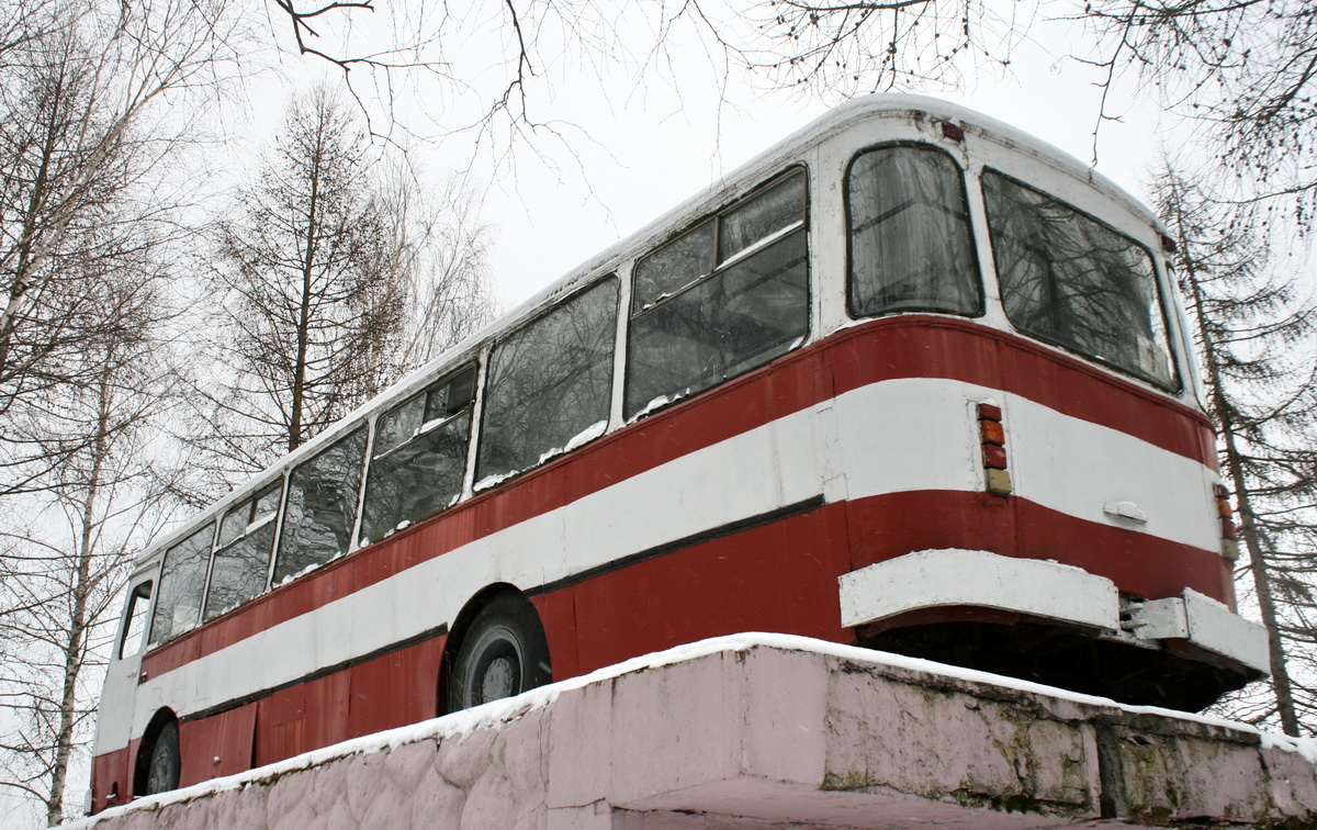 Московская область — Автобусы-памятники