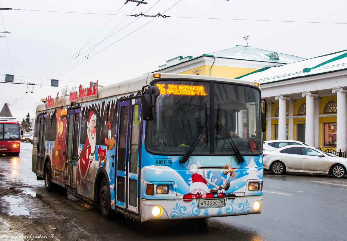 Ярославская область, ЛиАЗ-5256.60 № 311; Ярославская область — Новогодние автобусы