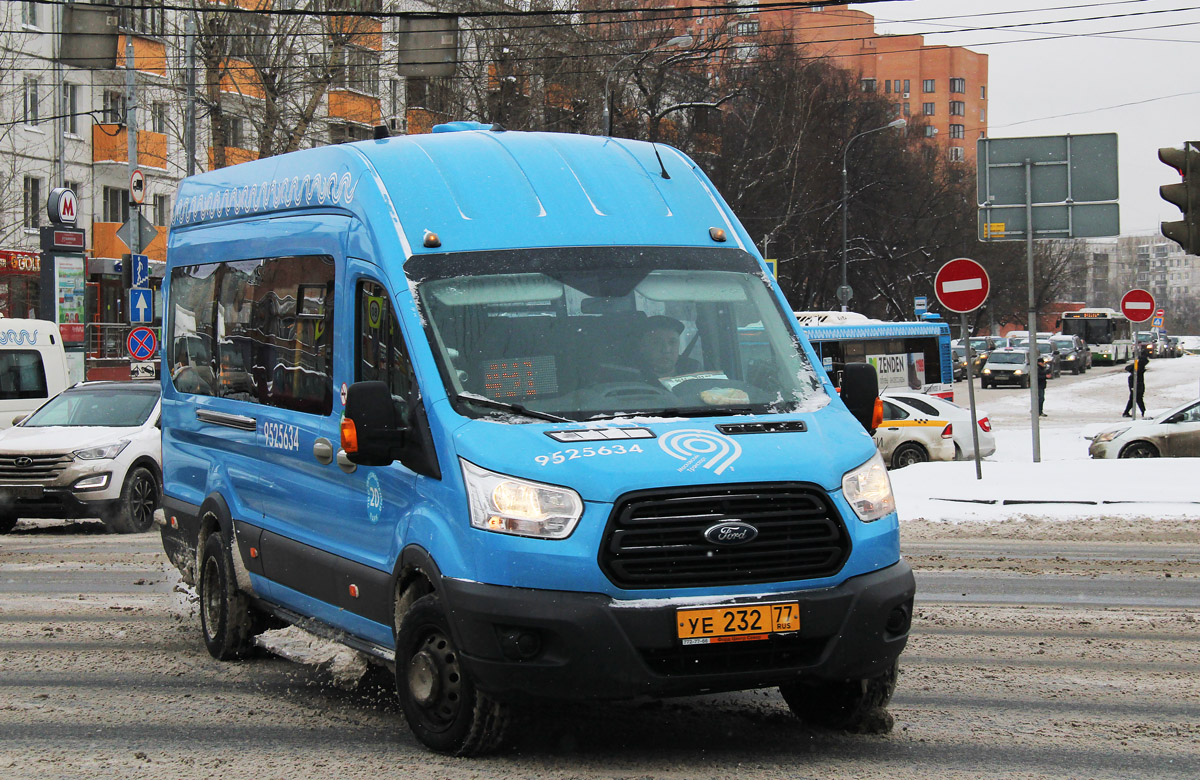 Москва, Ford Transit FBD [RUS] (Z6F.ESG.) № 9525634