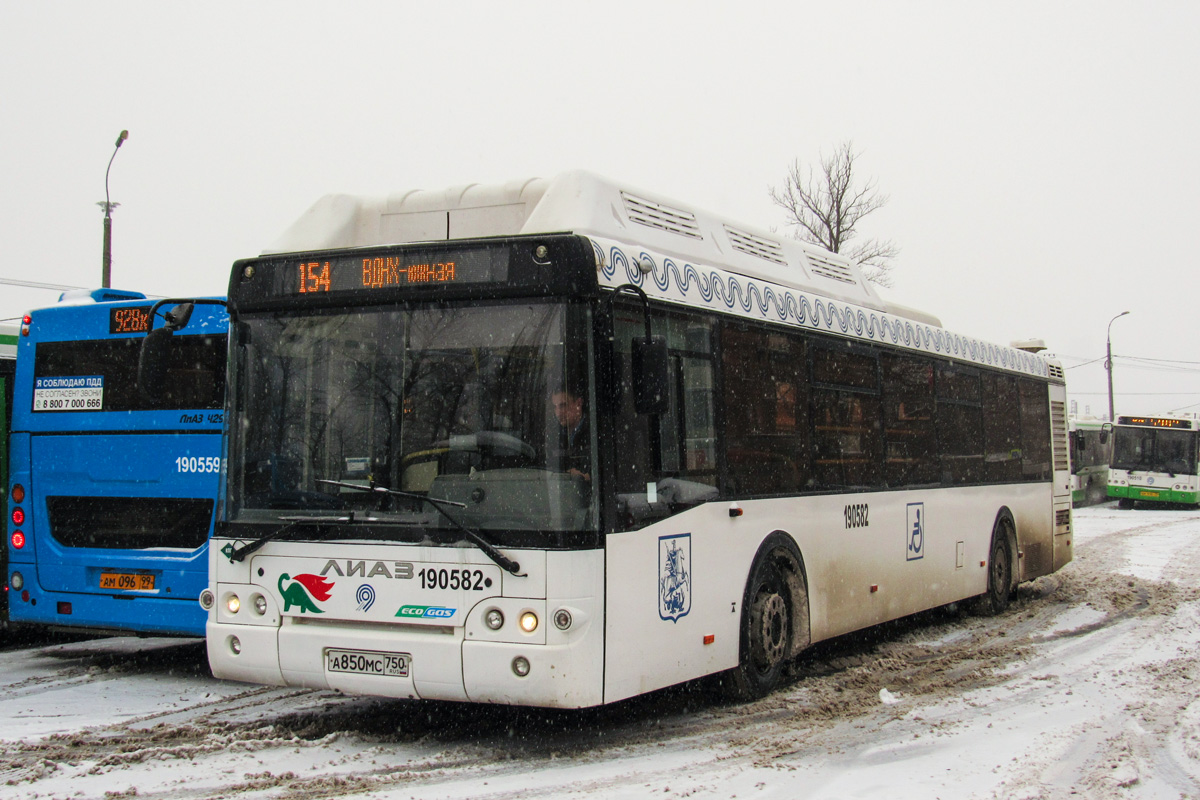 Moskau, LiAZ-5292.67 (CNG) Nr. 190582