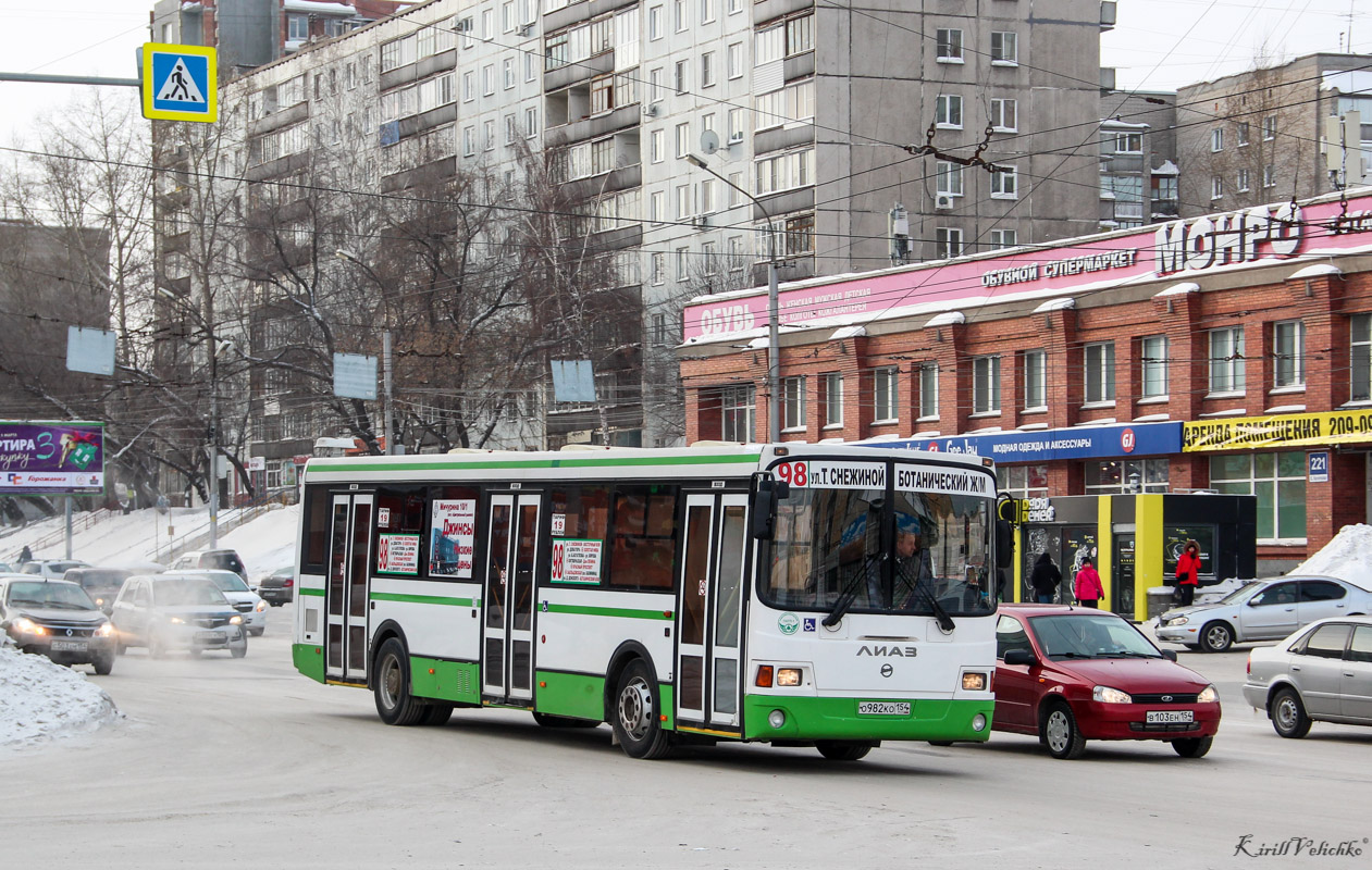 Novosibirsk region, LiAZ-5293.60 č. О 982 КО 154