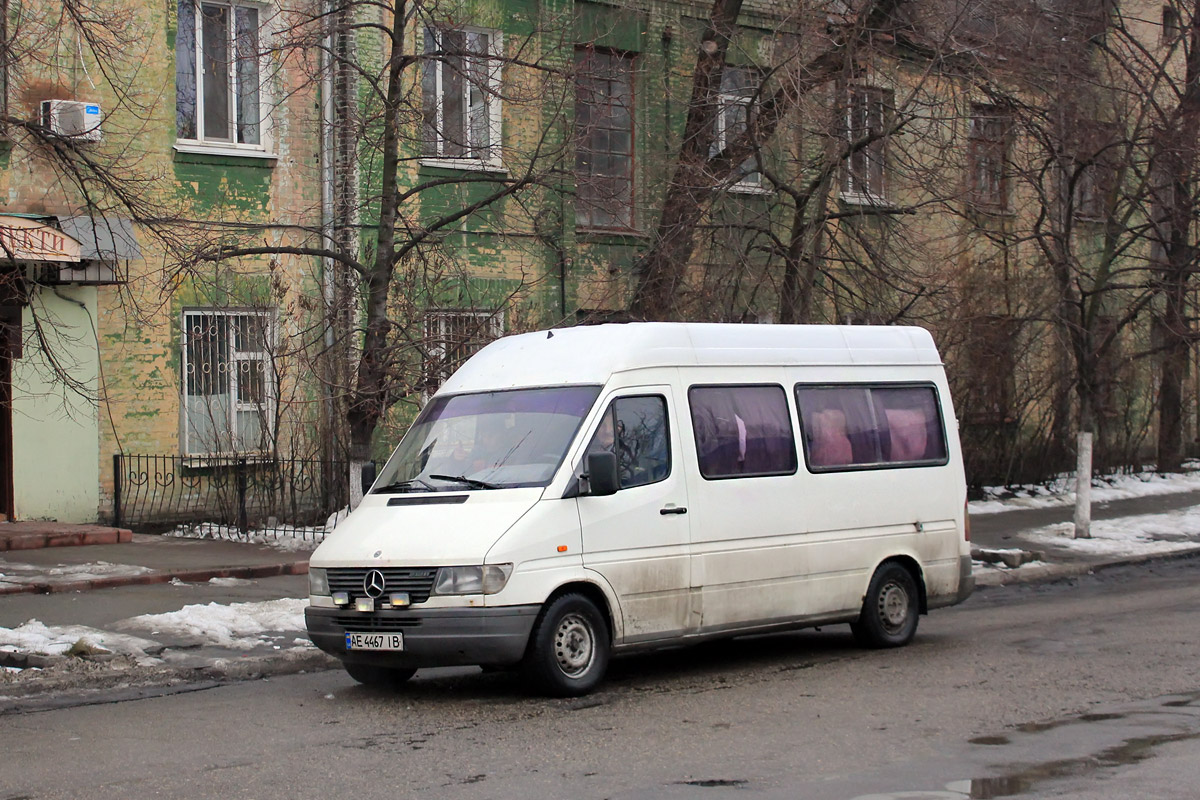 Dnepropetrovsk region, Mercedes-Benz Sprinter W901/W902 212D # AE 4467 IB