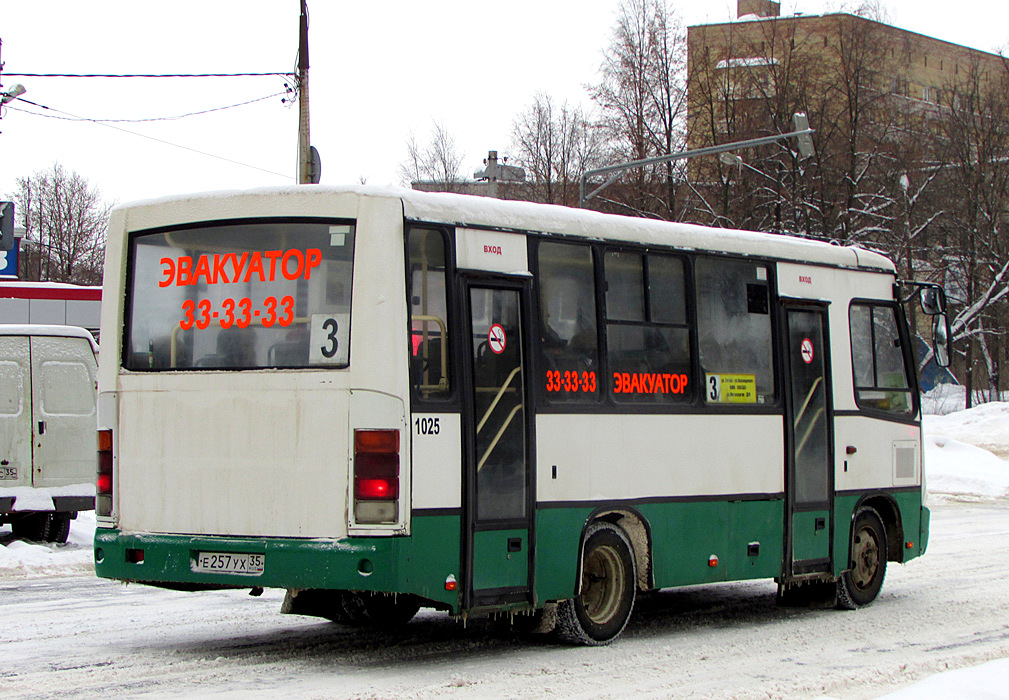 Вологодская область, ПАЗ-320402-03 № Е 257 УХ 35