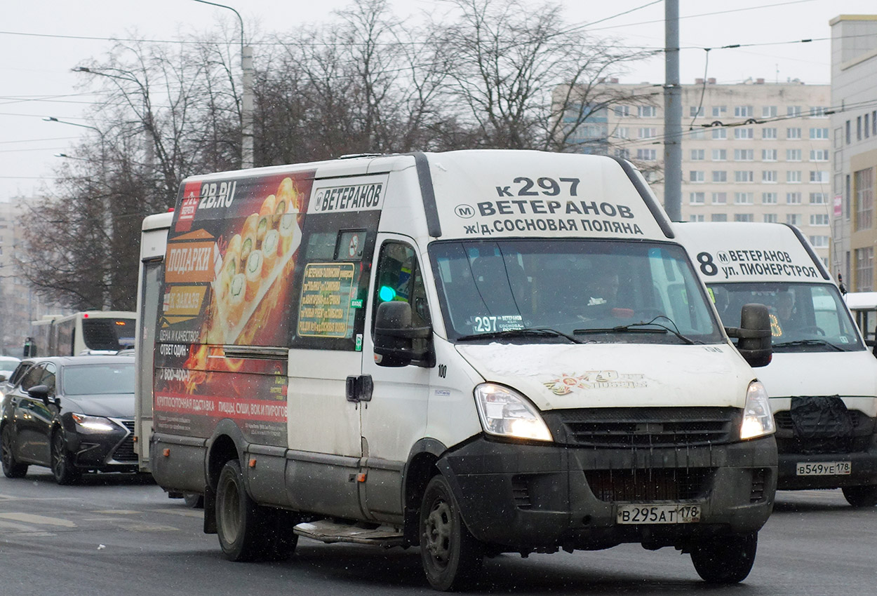 Sankt Petersburg, Nizhegorodets-2227UT (IVECO Daily) Nr 100