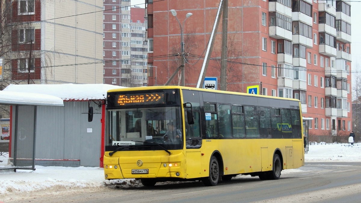 Санкт-Петербург, Golden Dragon XML6125CR № В 056 МУ 178