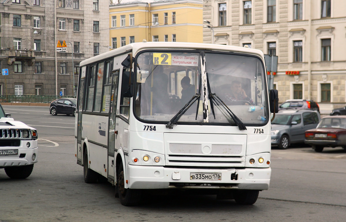 Szentpétervár, PAZ-320412-05 sz.: 7754