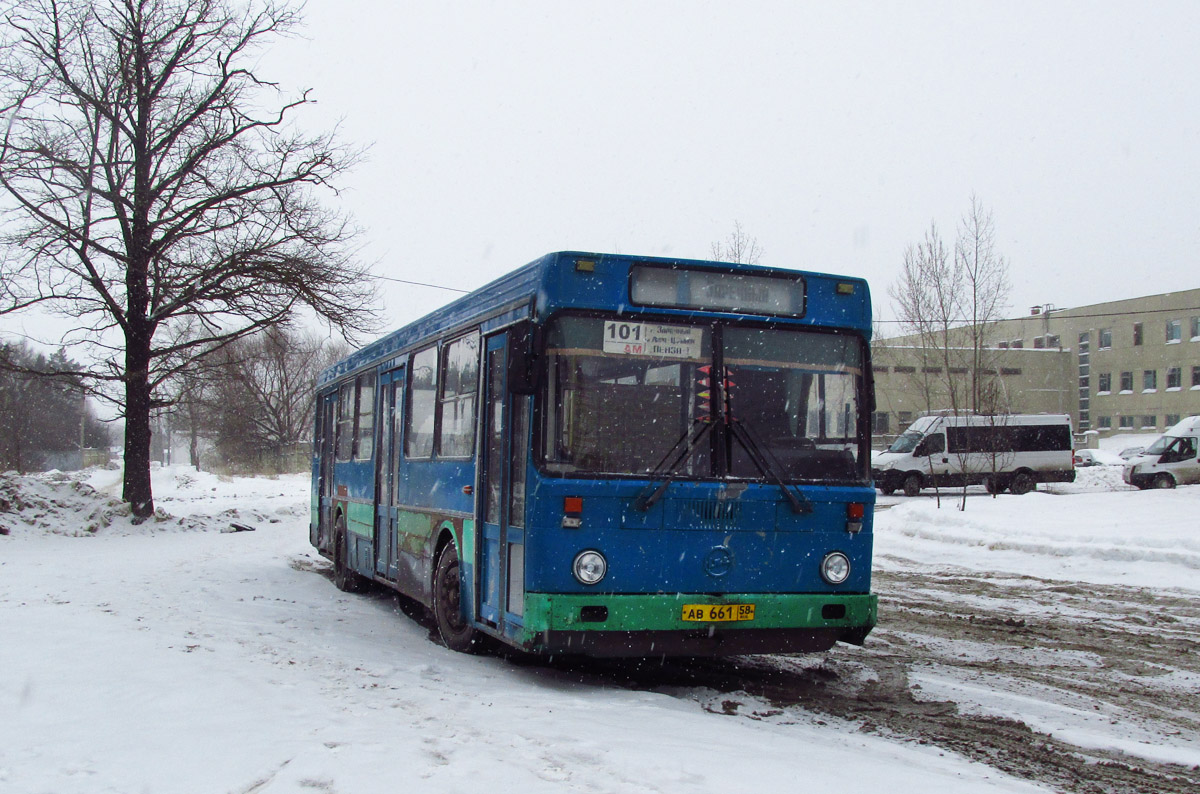 Penza region, LiAZ-5256.00 # 320