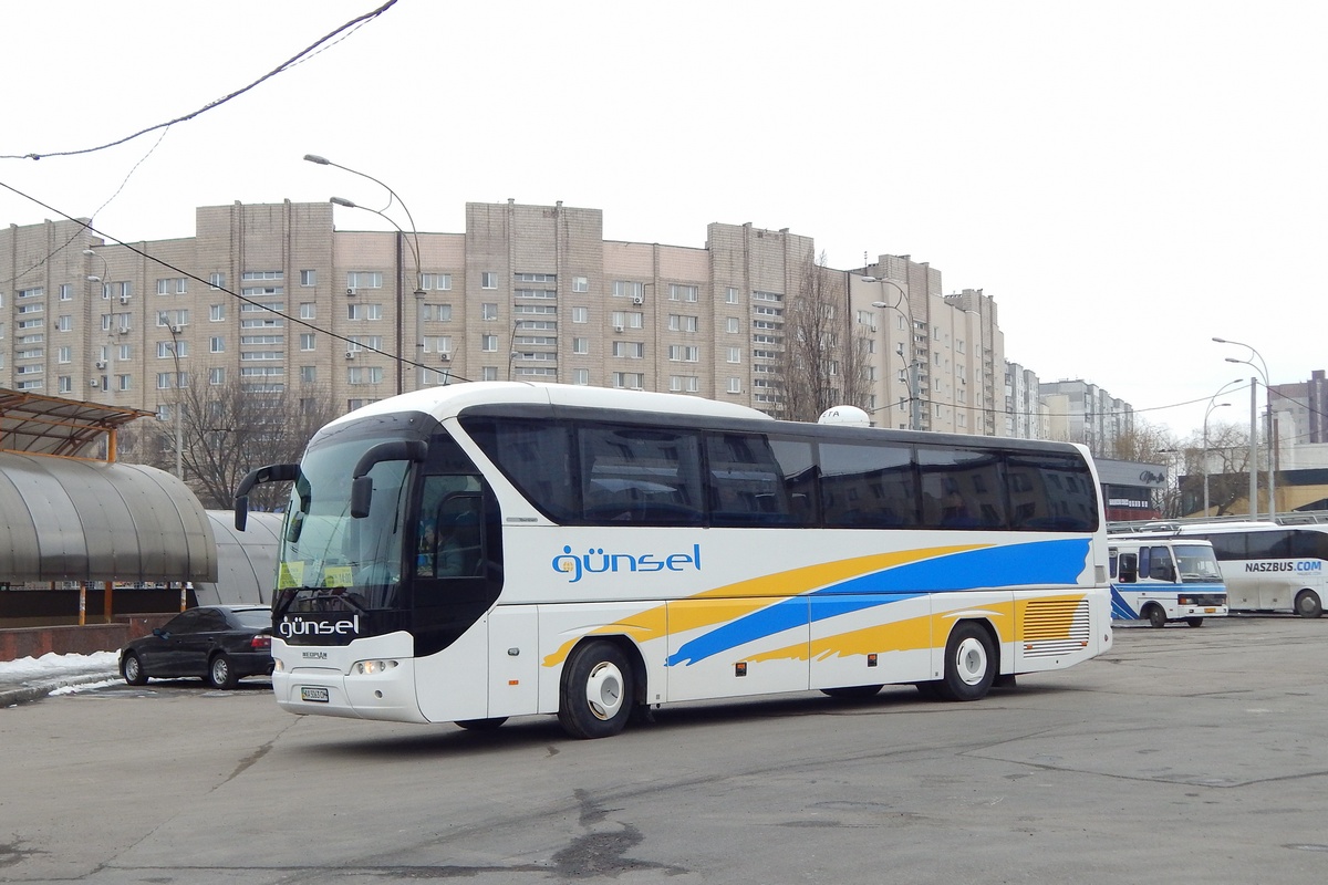 Киев, Neoplan P21 N2216SHD Tourliner SHD № AA 5063 OM