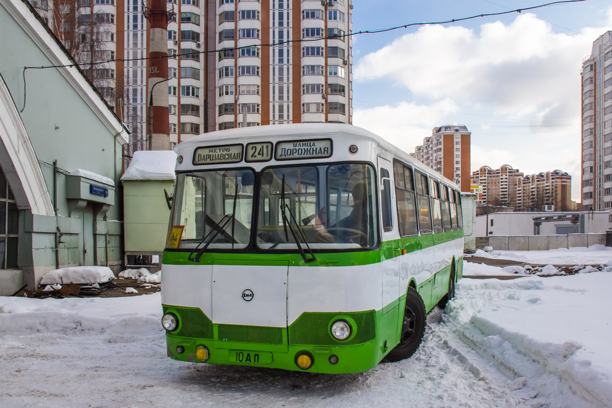 Москва, ЛиАЗ-677Б № Р 677 ЕВ 77