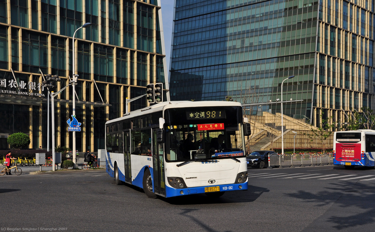 Китай, Wanxiang SXC6120G3A № W2B-062