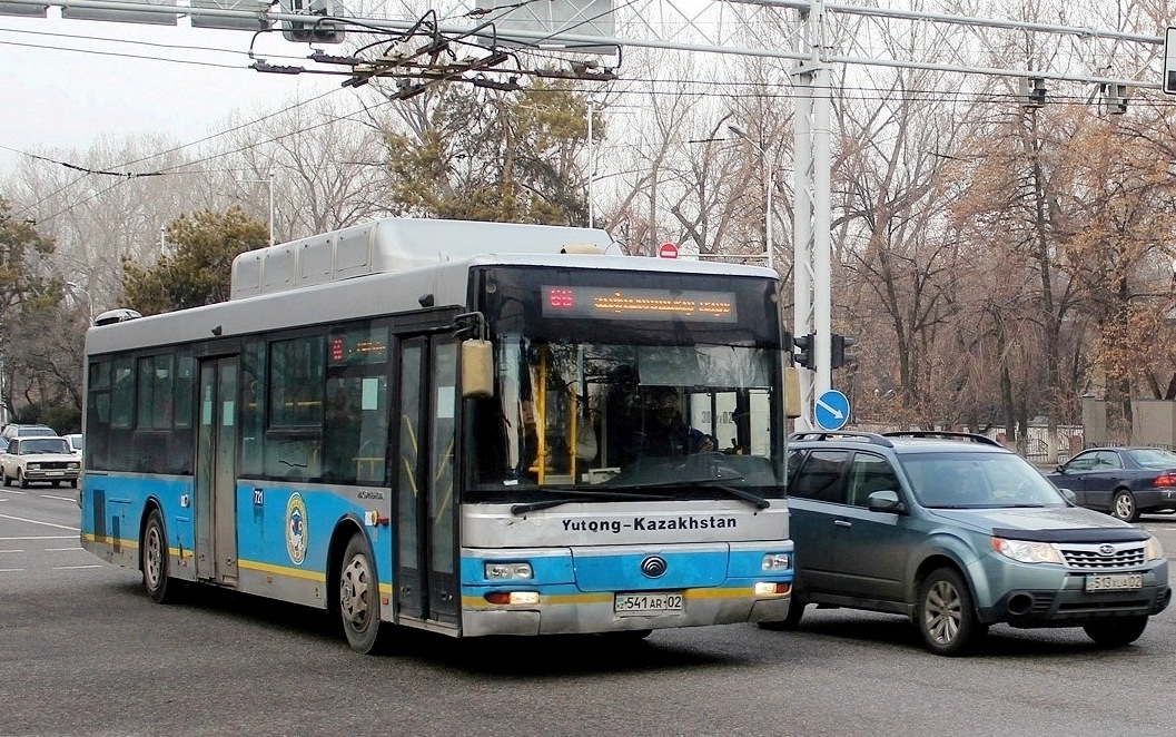 Алматы, Yutong ZK6118HGA № 721