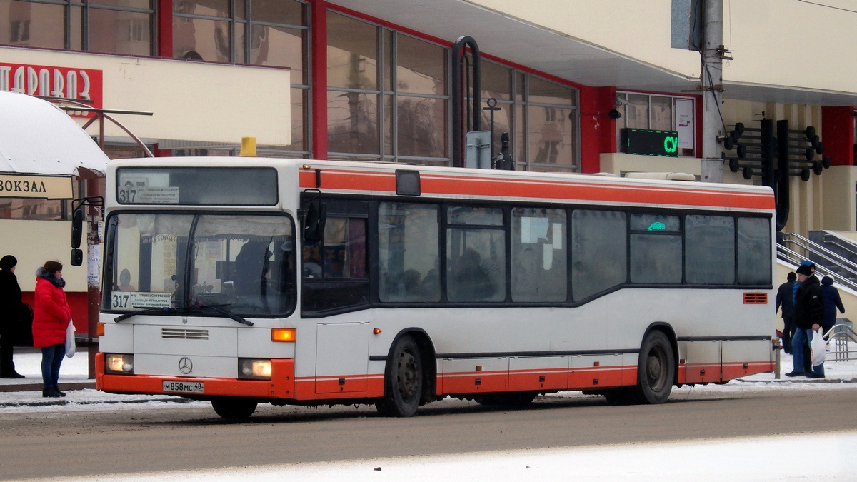 Lipetsk region, Mercedes-Benz O405N2 Nr. М 858 МС 48