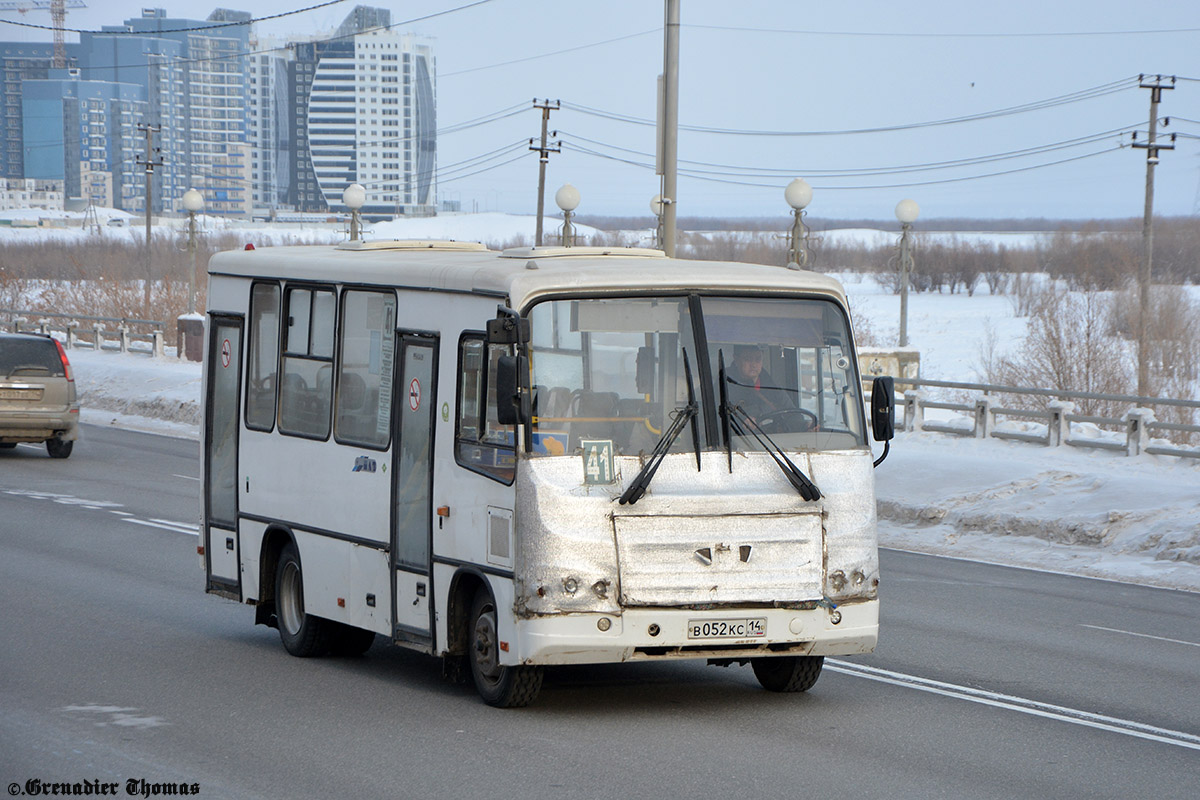 Саха (Якутия), ПАЗ-320302-08 № В 052 КС 14