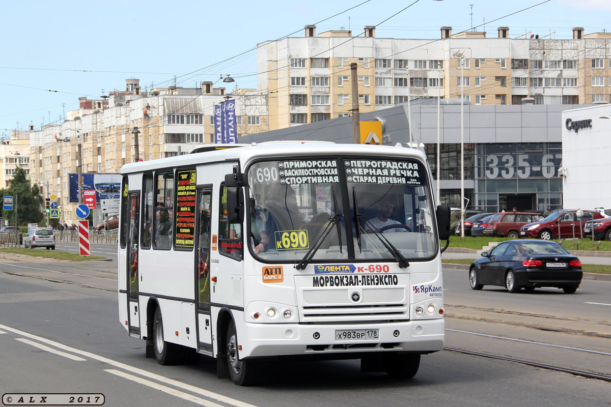 Санкт-Петербург, ПАЗ-320402-05 № Х 983 ВР 178