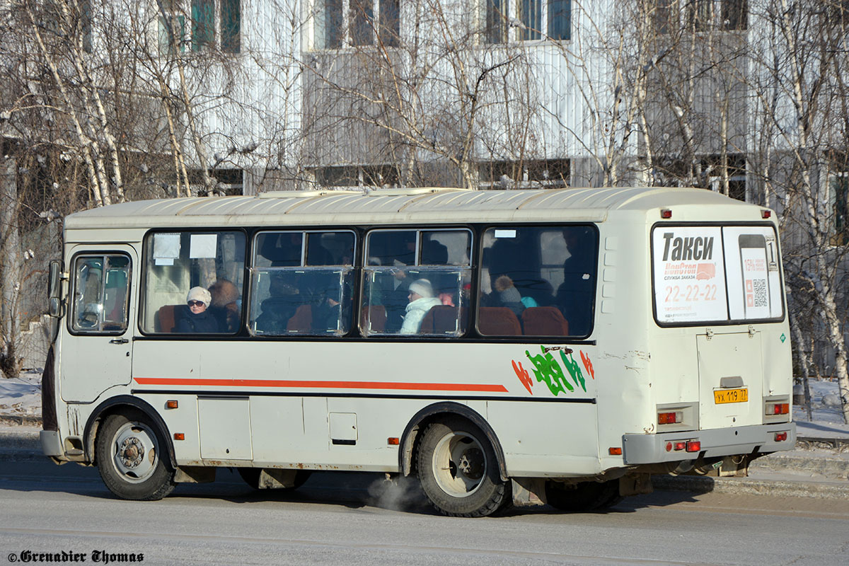 Sakha (Yakutia), PAZ-32054 # УХ 119 77