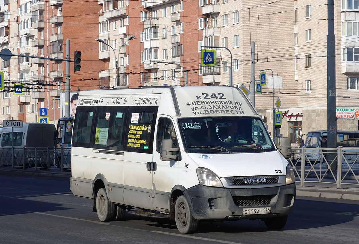 Санкт-Петербург, Нижегородец-2227UT (IVECO Daily) № 019