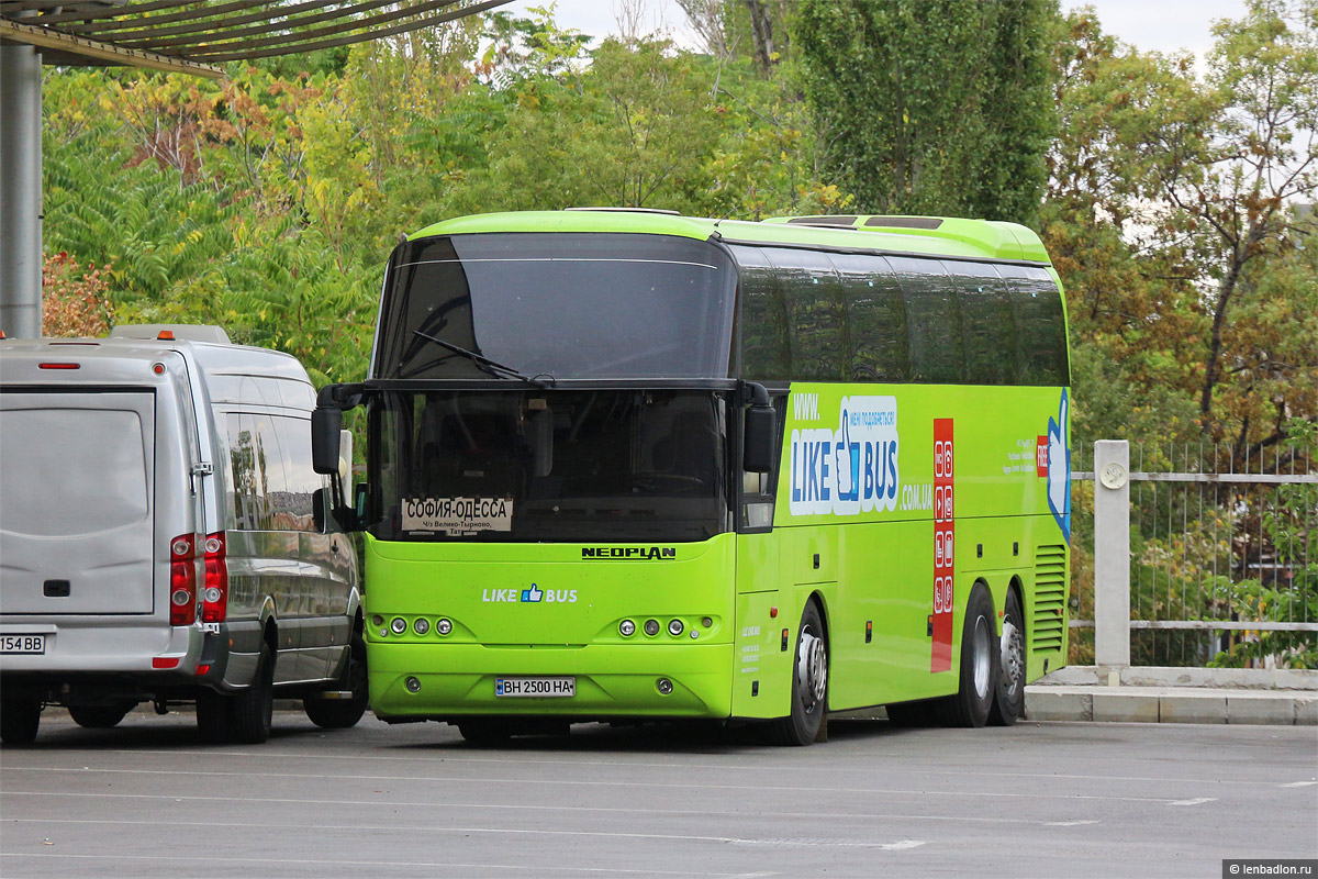 Москва минск одесса. Neoplan n1116/3h. Neoplan n 1116 (49). Одесса Минск автобус.