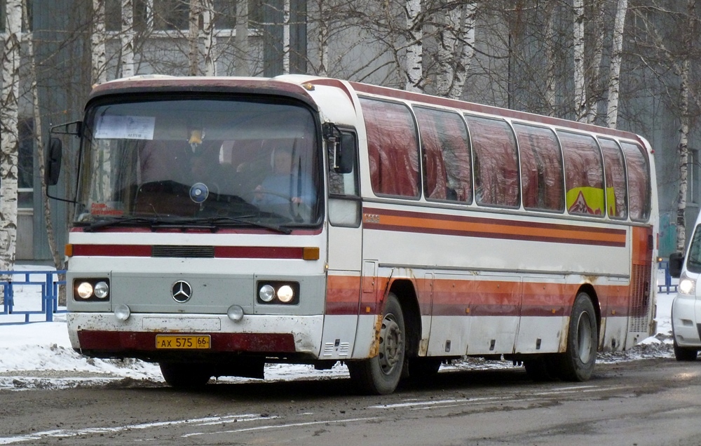 Свердловская область, Mercedes-Benz O303-15KHP-A № АХ 575 66