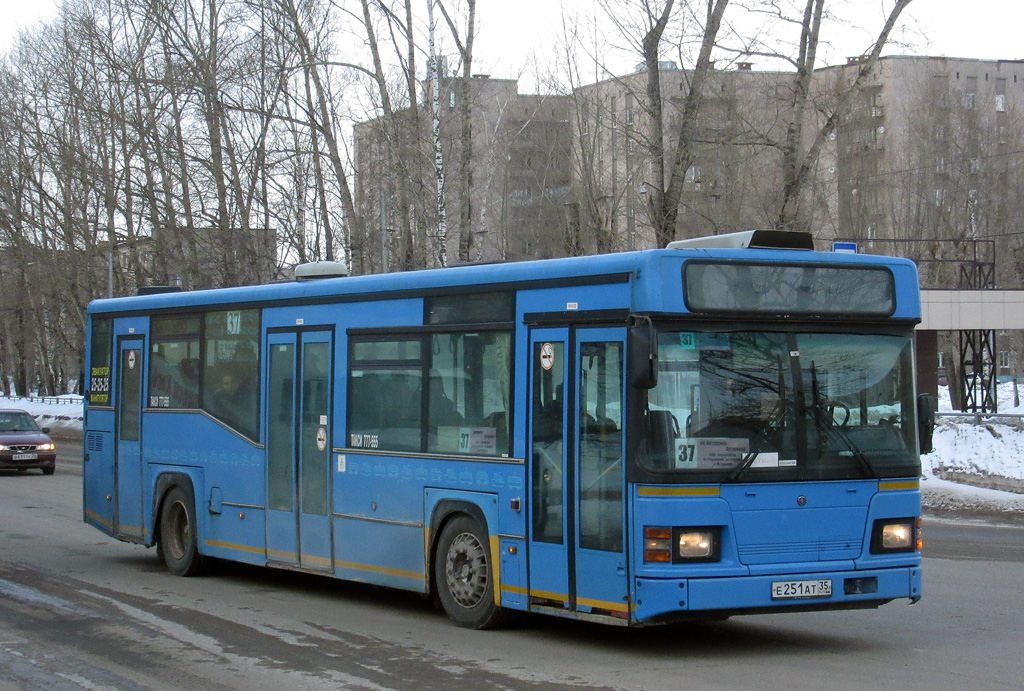 Вологодская область, Scania CN113CLL MaxCi № Е 251 АТ 35