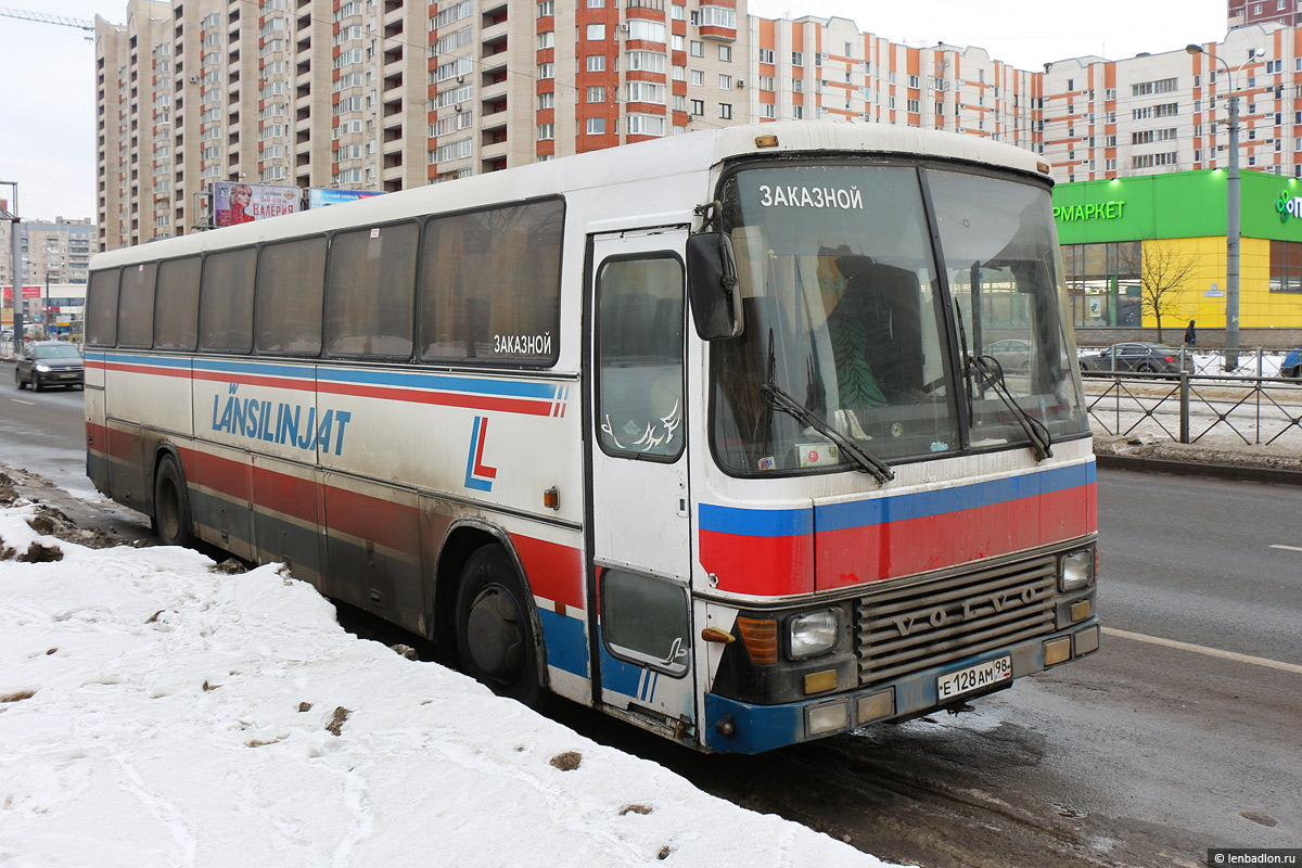 Санкт-Петербург, Lahti 32 № Е 128 АМ 98