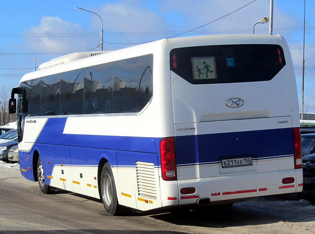 Московская область, Hyundai Universe Space Luxury № Е 211 ХЕ 150