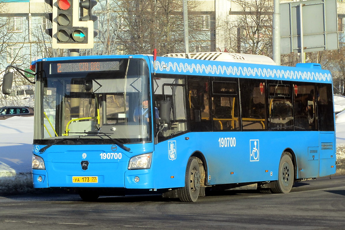 Moskwa, LiAZ-4292.60 (1-2-1) Nr 190700