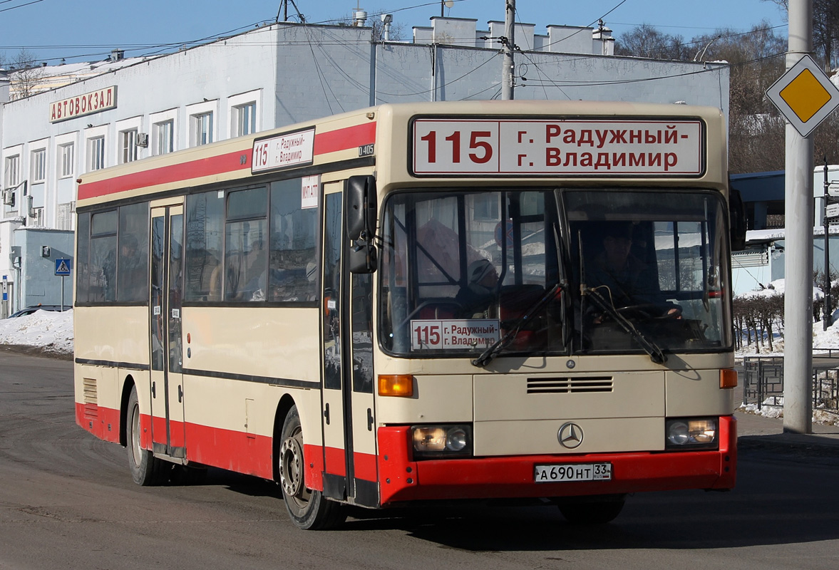 Vladimir region, Mercedes-Benz O405 Nr. А 690 НТ 33