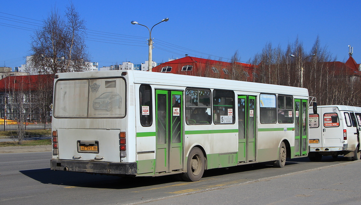 Ханты-Мансийский АО, ЛиАЗ-5256.00 № 2051