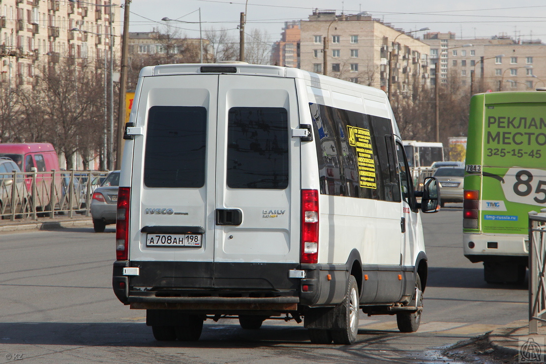 Санкт-Петербург, Нижегородец-2227UU (IVECO Daily) № А 708 АН 198