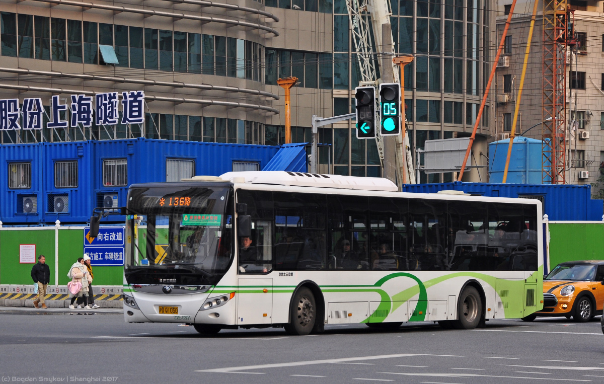 Китай, Yutong E12 (ZK6125BEVG12) № Z2E-0301