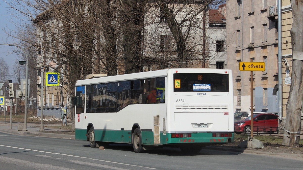 Sankt Peterburgas, NefAZ-5299-30-32 Nr. 6369