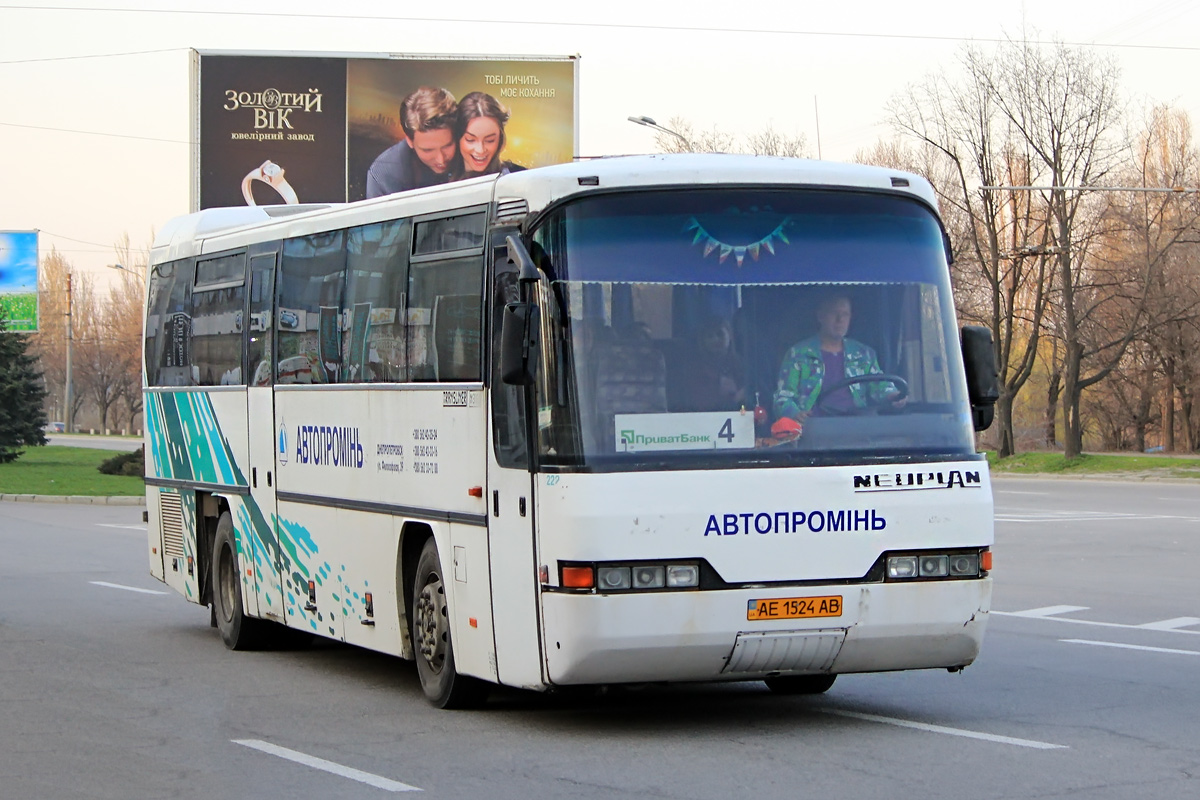 Днепропетровская область, Neoplan N316Ü Transliner № AE 1524 AB