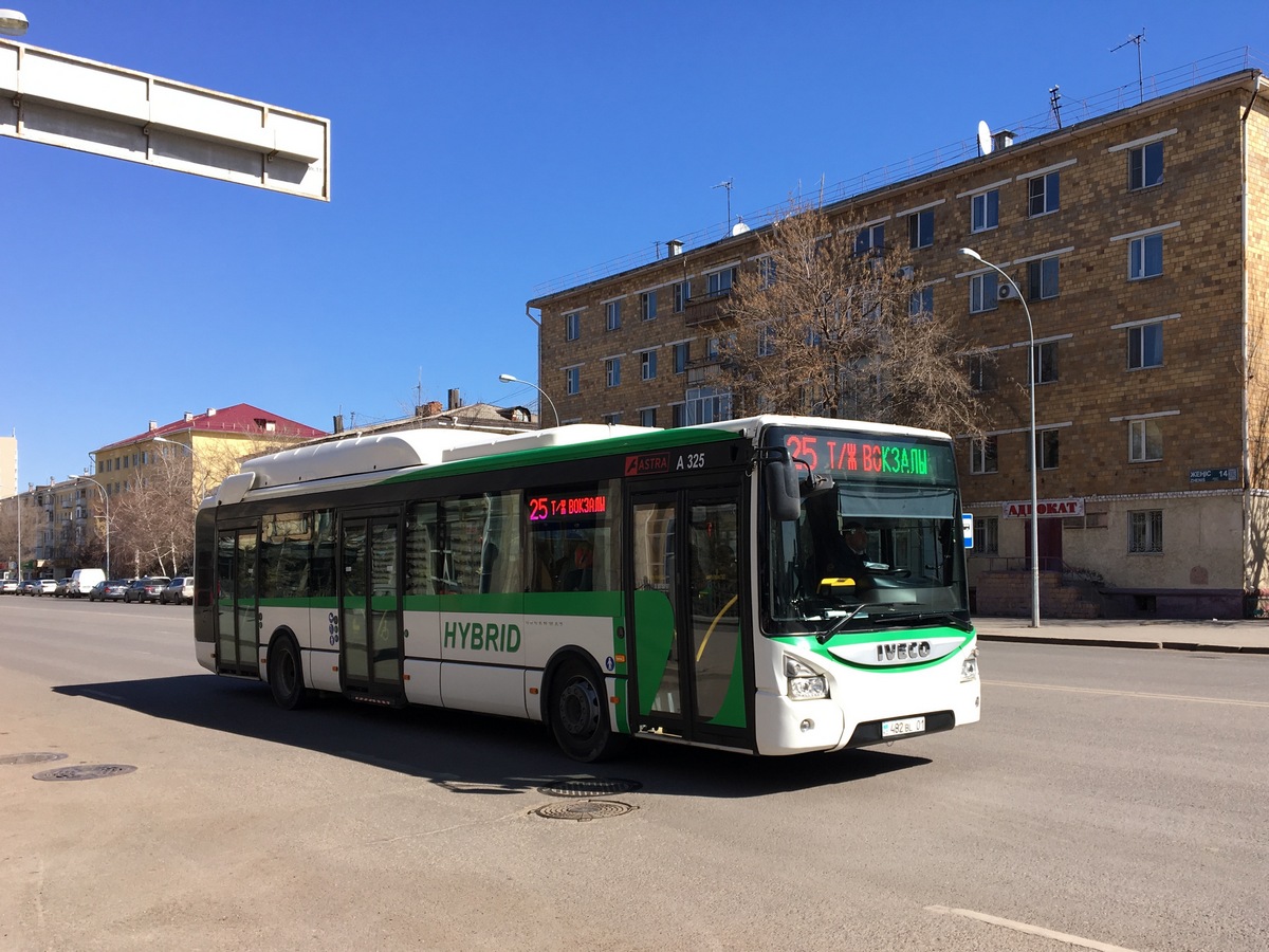 Астана, IVECO Urbanway 12M Hybrid (СарыаркаАвтоПром) № A325