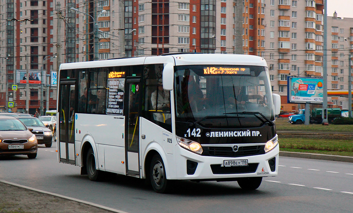 Sankt Petersburg, PAZ-320435-04 "Vector Next" Nr. 825