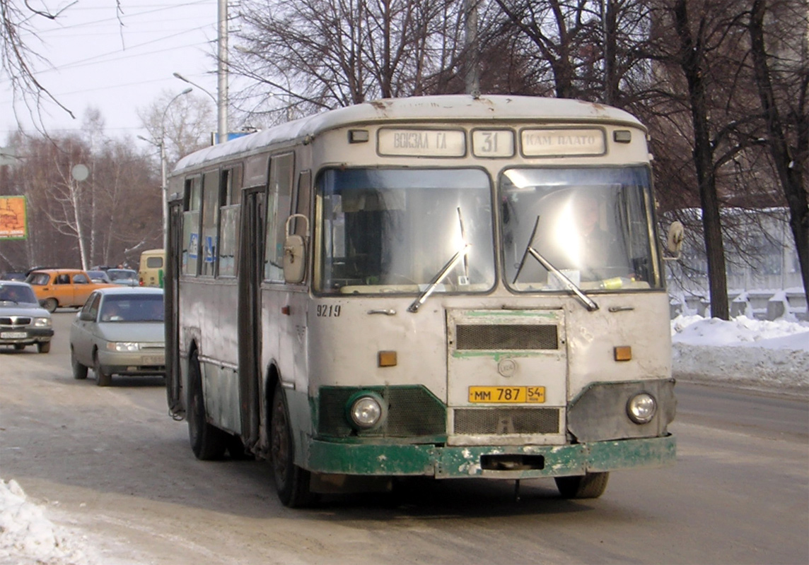 Novosibirsk region, LiAZ-677M (YaAZ) č. 9219
