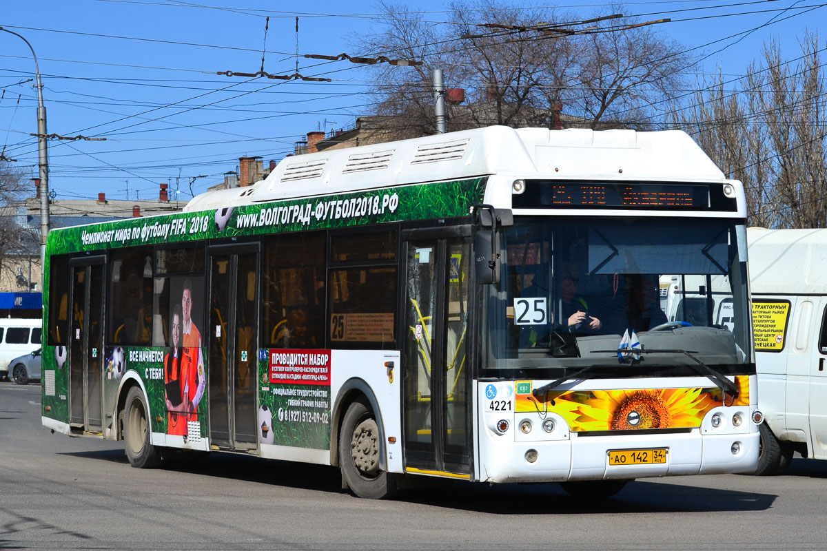 Волгоградская область, ЛиАЗ-5292.67 (CNG) № 4221