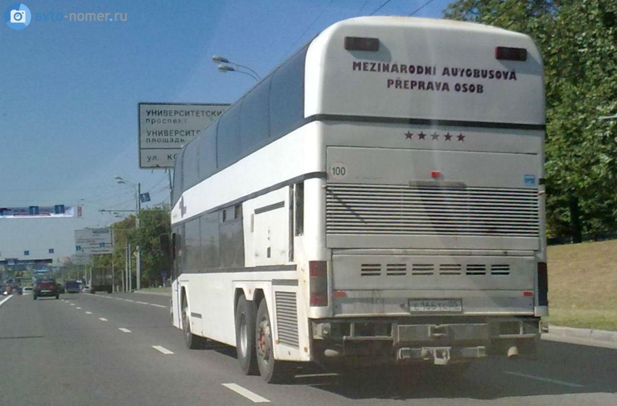 Дагестан, Neoplan N122/3 Skyliner № Е 166 ТС 05