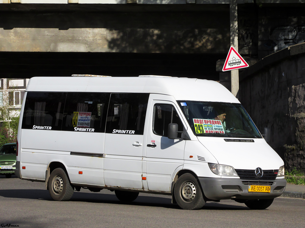 Dnepropetrovsk region, Mercedes-Benz Sprinter W903 313CDI sz.: 4236