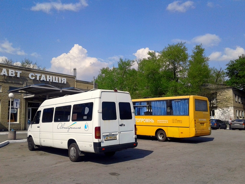 Dnepropetrovsk region, Volkswagen LT35 sz.: AE 1993 AA; Dnepropetrovsk region, I-VAN A07A1-60 sz.: AE 0754 AB