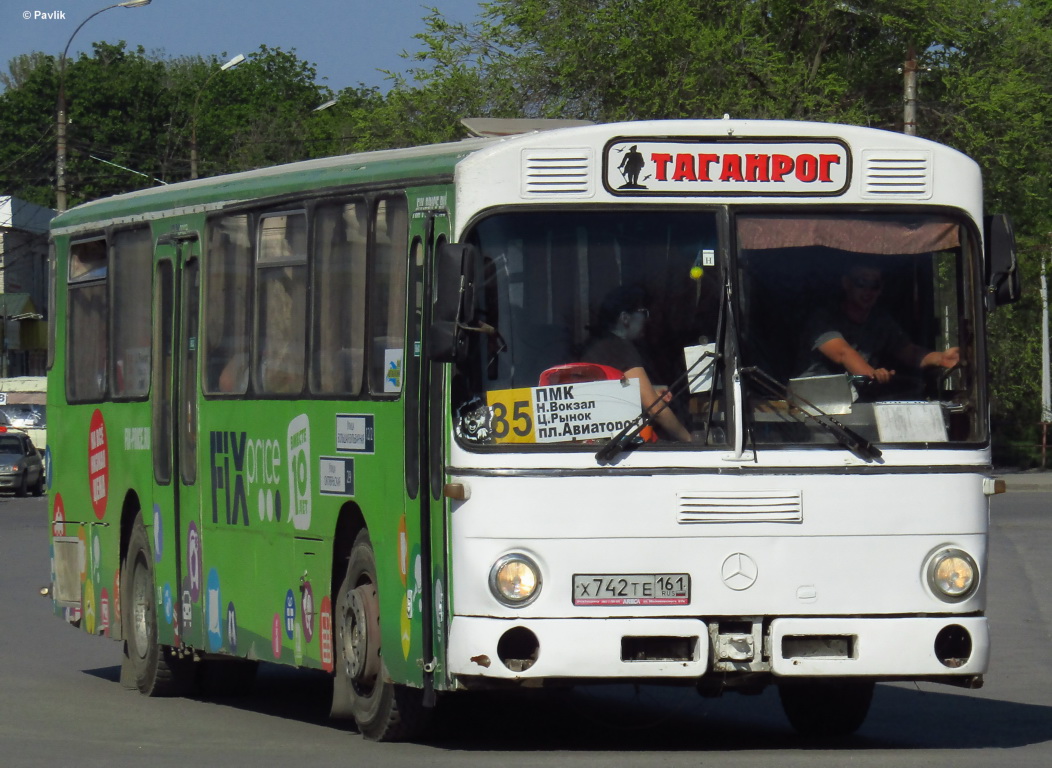 Ростовская область, Mercedes-Benz O307 № Х 742 ТЕ 161