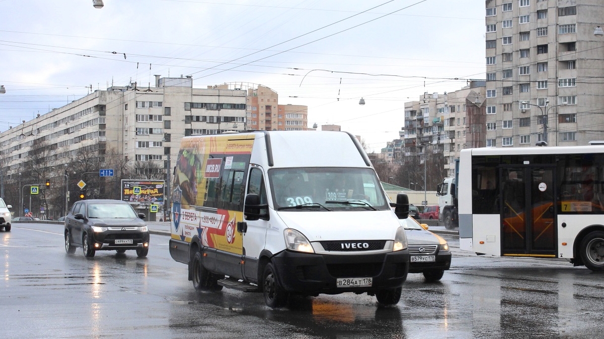 Санкт-Петербург, Нижегородец-2227UT (IVECO Daily) № 111