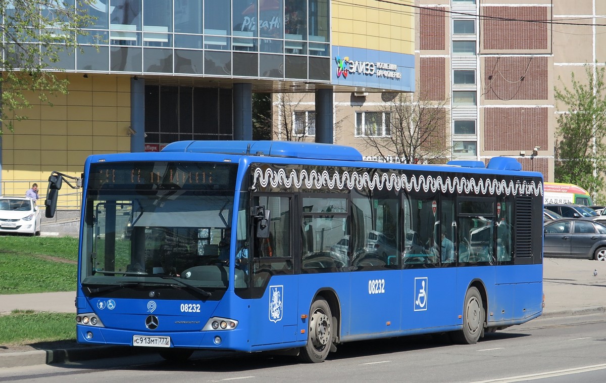 Moscow, Mercedes-Benz Conecto II # 08232