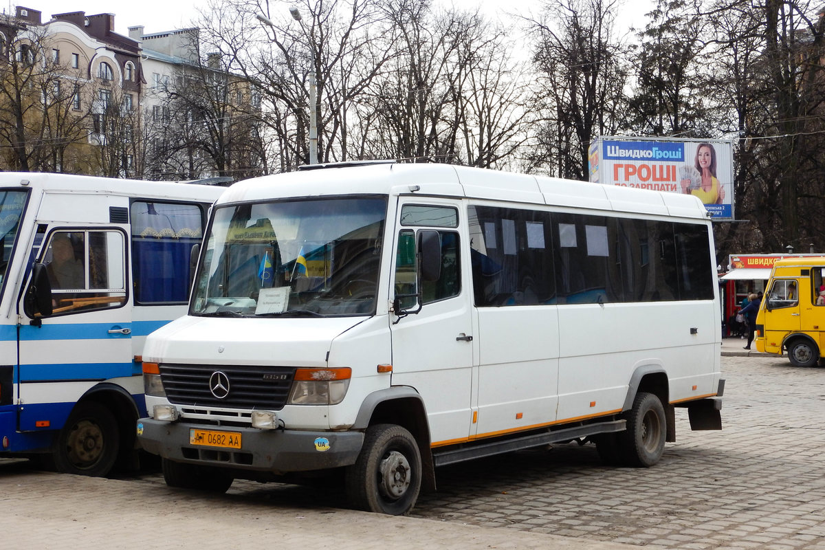 Ивано-Франковская область, Mercedes-Benz Vario 615D № AT 0682 AA
